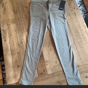 Lululemon Men’s ABC Pant Skinny. 31”W, 34”L